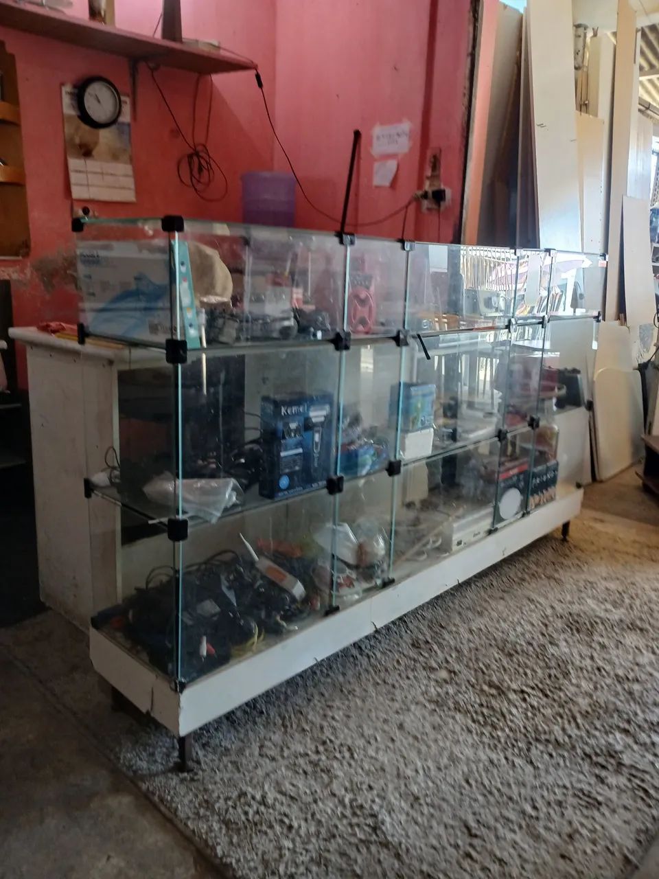 Vende-se balcão expositor para loja - Foto 5