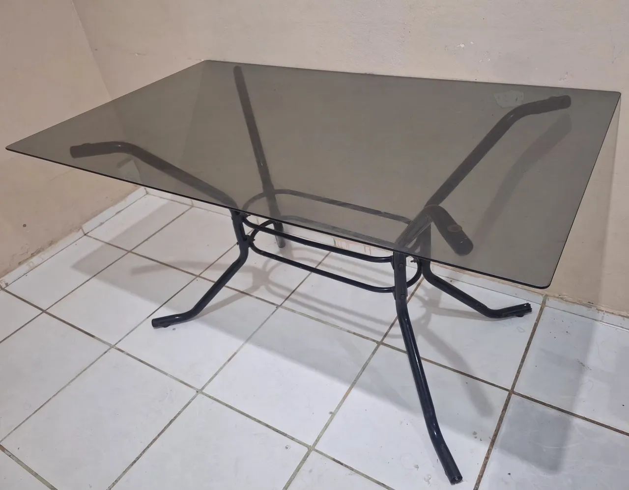 Mesa de vidro à venda - R$ 250