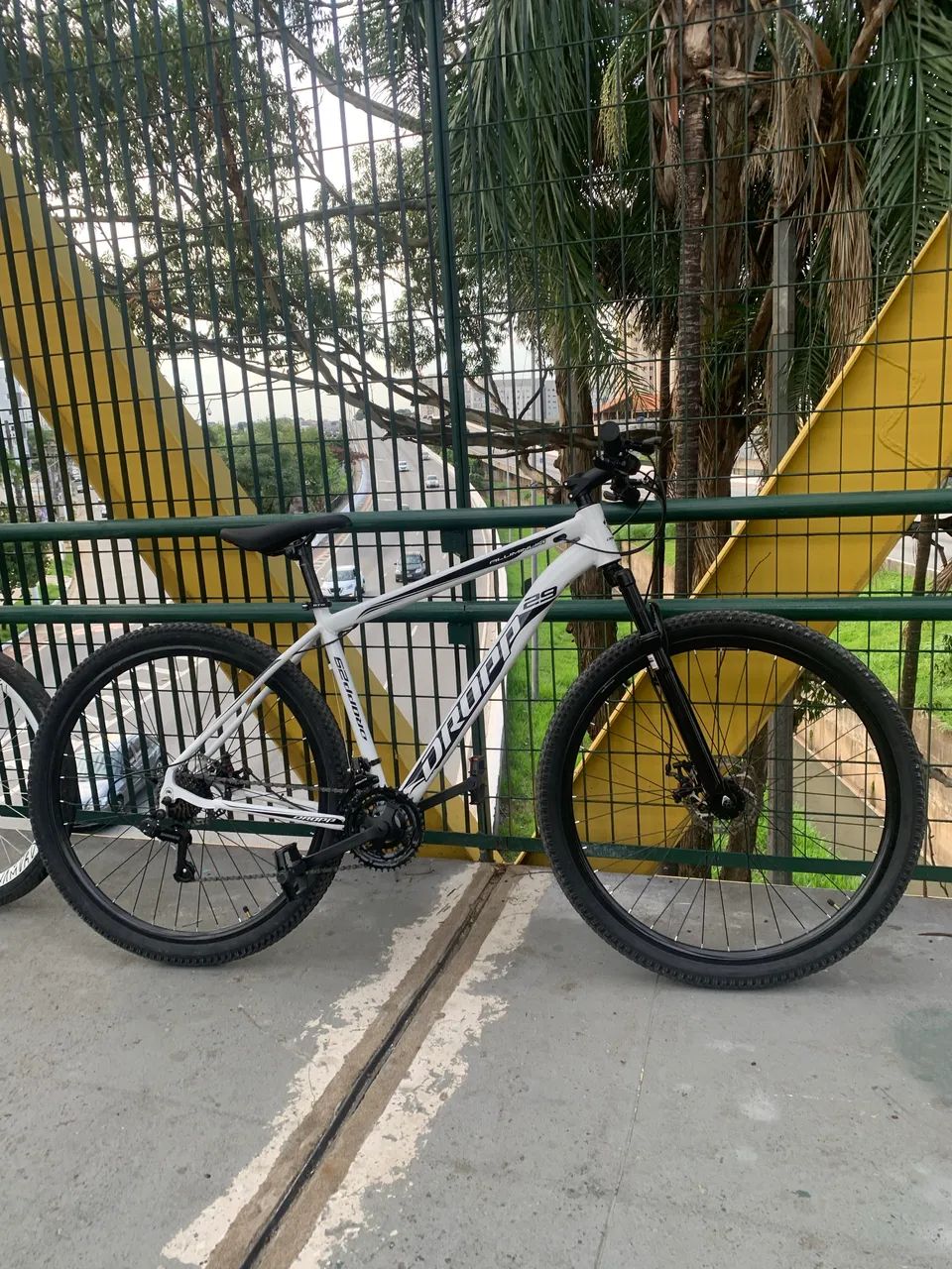 ACEITO TROCA - BICICLETA ARO 29 !! - Foto 2
