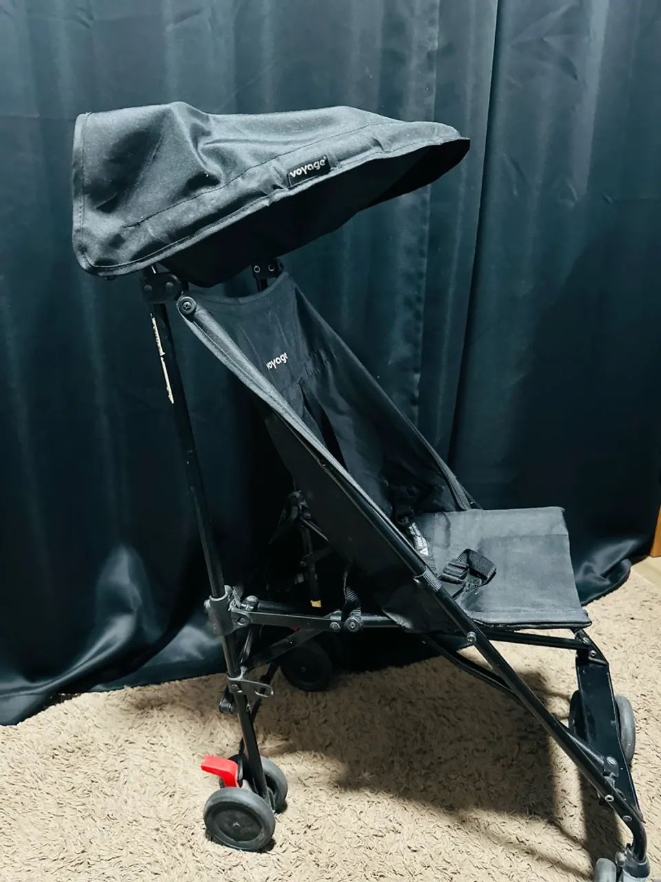 Carrinho de Bebê Voyage Guarda-Chuva Preto - Super Conservado - Foto 3
