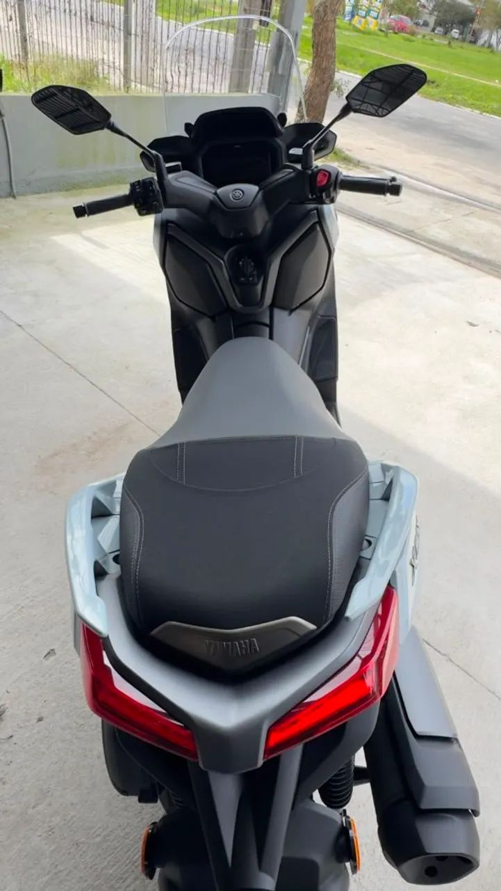 Yamaha Xmax 300 - Foto 4