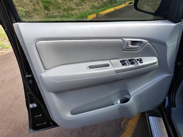 Toyota Hilux SRV 3.0D4-D - Foto 12