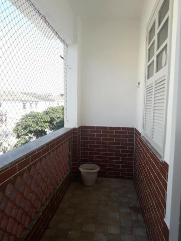 Vende aptº 2/4 com varanda na Vila da Penha - Foto 6