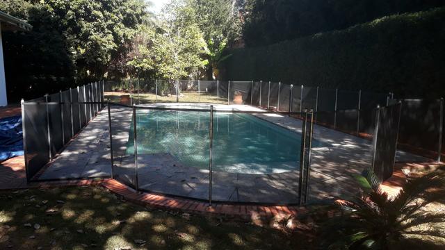 Cercas Removíveis P/ Piscina Safety Pool