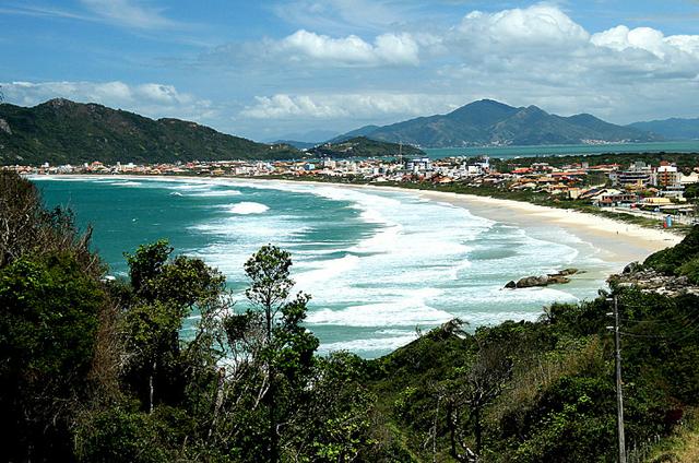 Mariscal! Excelente terreno a poucos metros da Praia