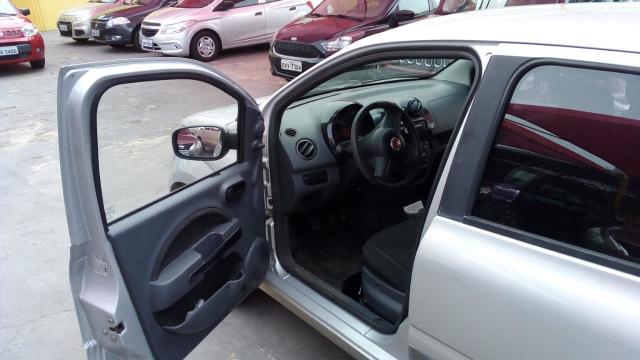 FIAT UNO 2013/2014 1.0 EVO VIVACE 8V FLEX 4P MANUAL - Foto 6