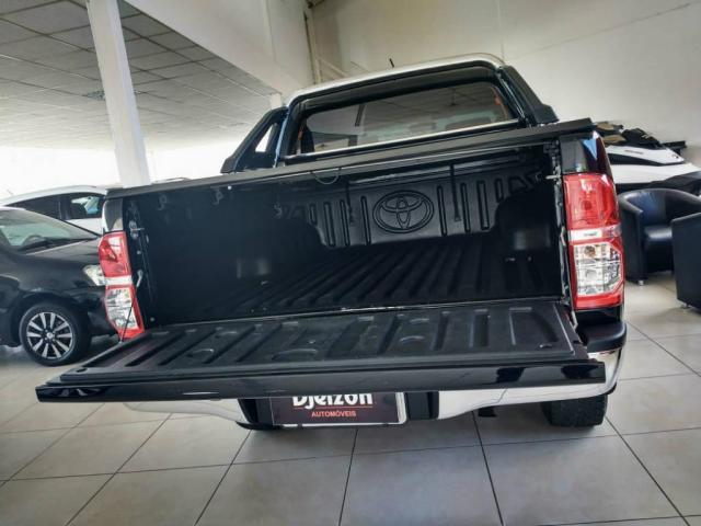 Toyota Hilux LIMITED CD 3.0 4X4 DIESEL AUTOMÁTICA - Foto 13