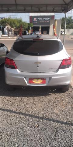 Vende-Se Onix 14/14 1.4 Ltz Manual. * - Foto 4