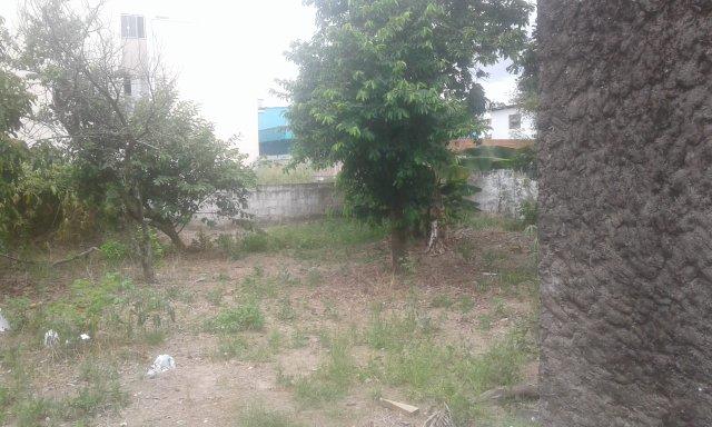 Terreno a 150 m do porto