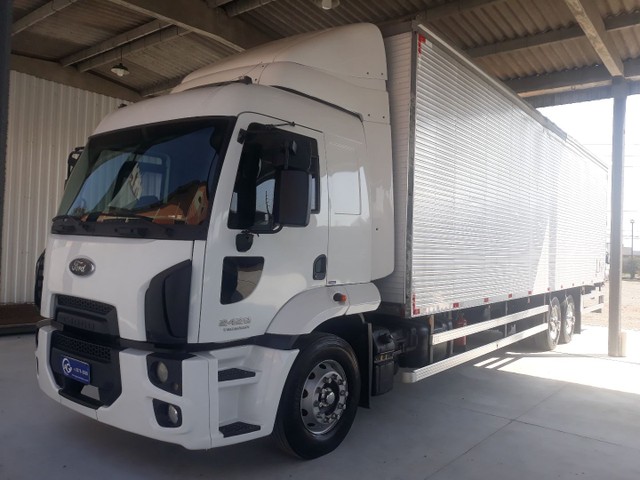 FORD CARGO 2429 6X2 BAÚ