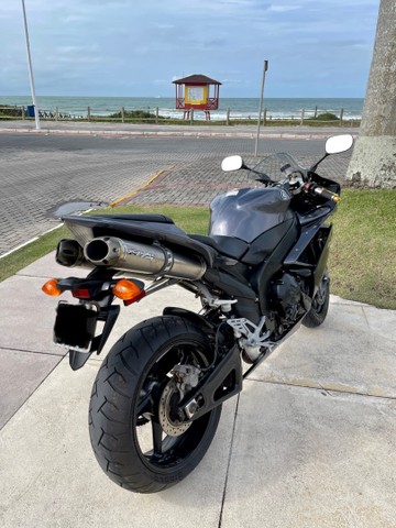 YAMAHA R1 COM APENAS 28 MIL KM