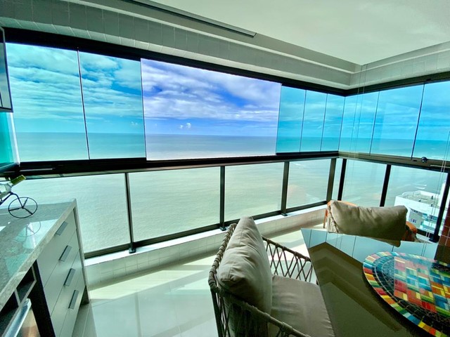 Apartamento Mobiliado Andar Alto com Vista Mar em Candeias | Edf Ocean Tower Venda