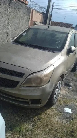 Sucata Agile LT 1.4 2010 2011 Bege Disponível para retirada de Peças