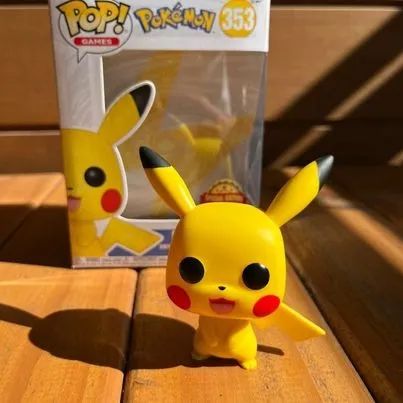 Funko Pop! Pokemon Pikachu 353 - Special Edition Games + Pop