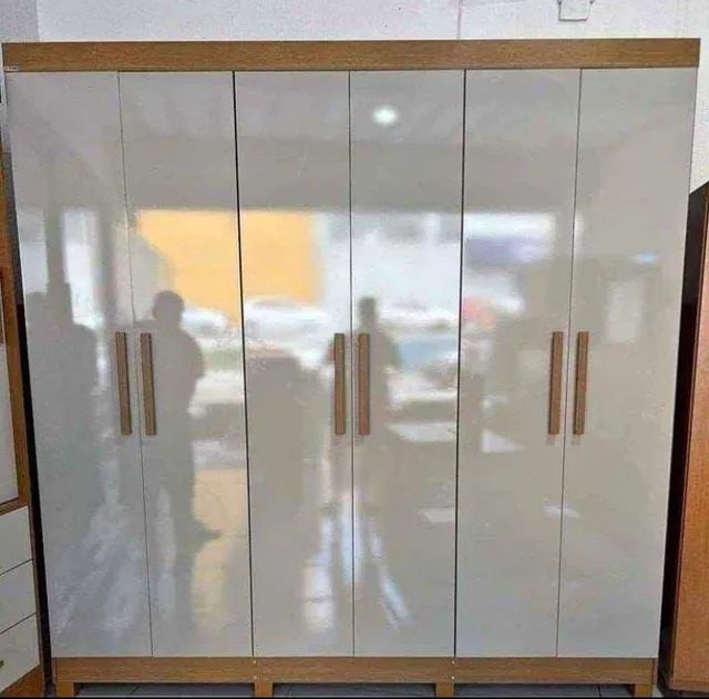 Vendo guarda roupa 6 portas 2 gavetas / Entrega Rápida  - Foto 3