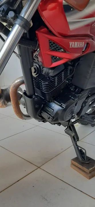 Yamaha YBR 125 - Vermelha ano 2006 - Foto 4