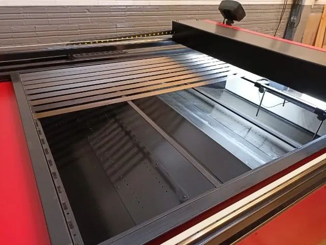 Maquina de Corte a Laser 130W 1400 x 2500mm - NOVA  - Foto 4
