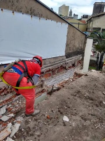 Demolição Residencial, Comercial, Industrial e Predial - Foto 2