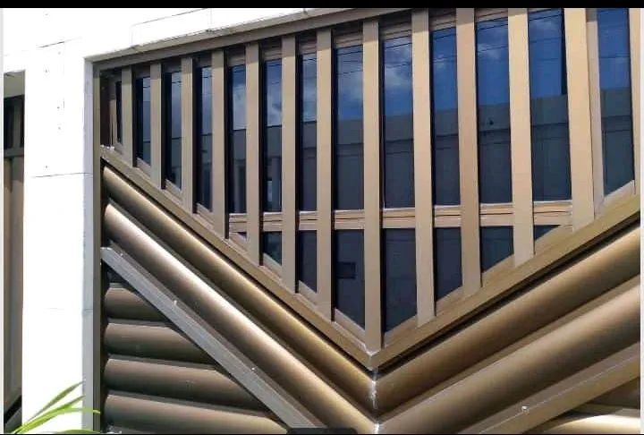 Portão de Alumínio 2,40x1,55 - Foto 2