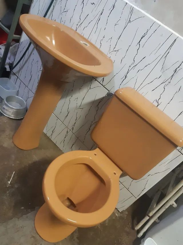 Conjunto de vaso acoplado com+ lavatório+ coluna  - Foto 4