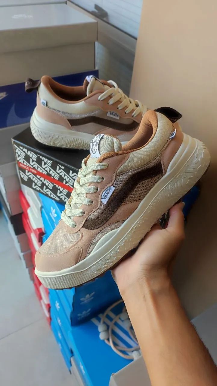Tênis Vans Ultrarange neo Bege e Marrom Calçados Praia de