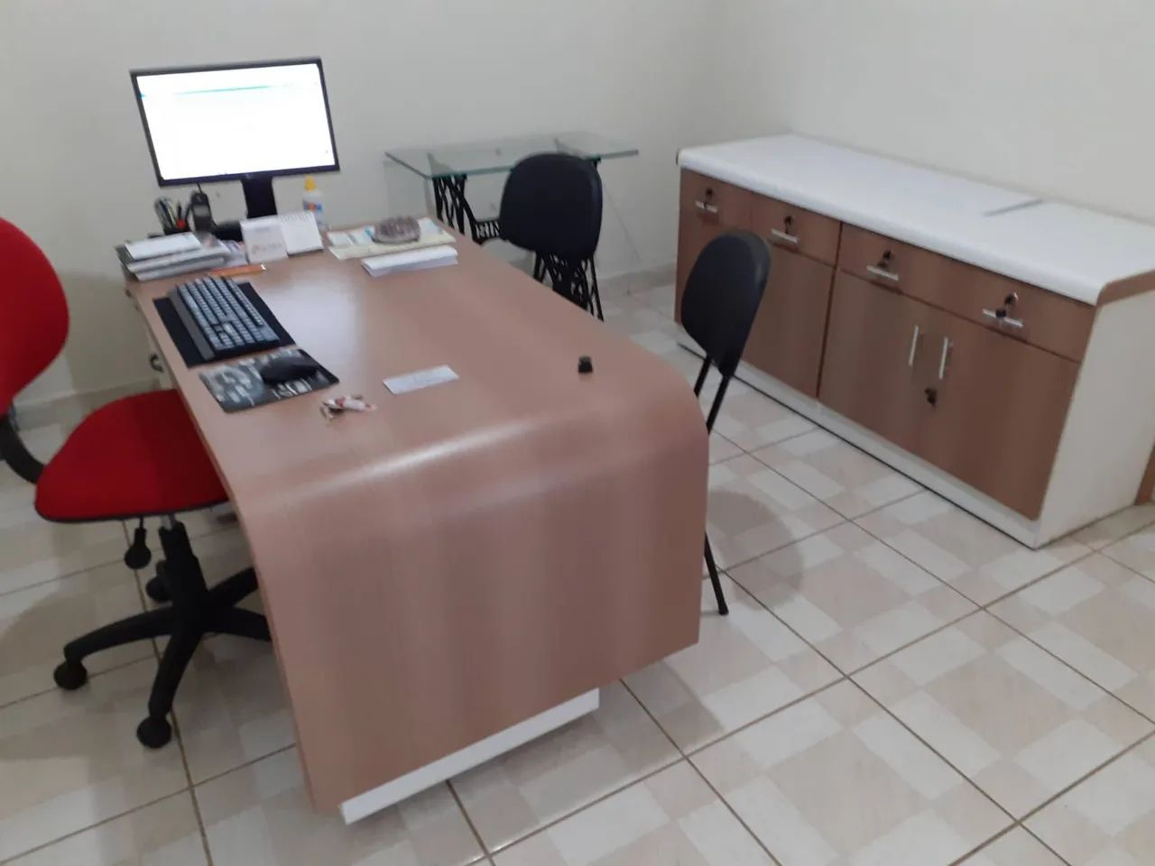 Vendo móveis novos para escritório 