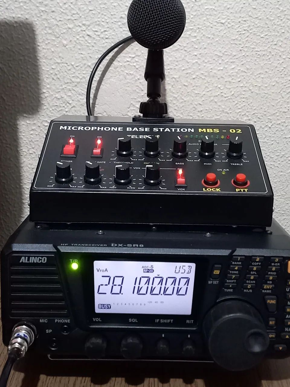Rádio  Alinco DX-SR8 + Microfone Base MBS-02
