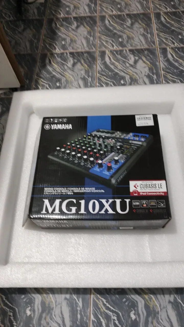 Mesa de Som Yamaha MG10XU 10 Canais