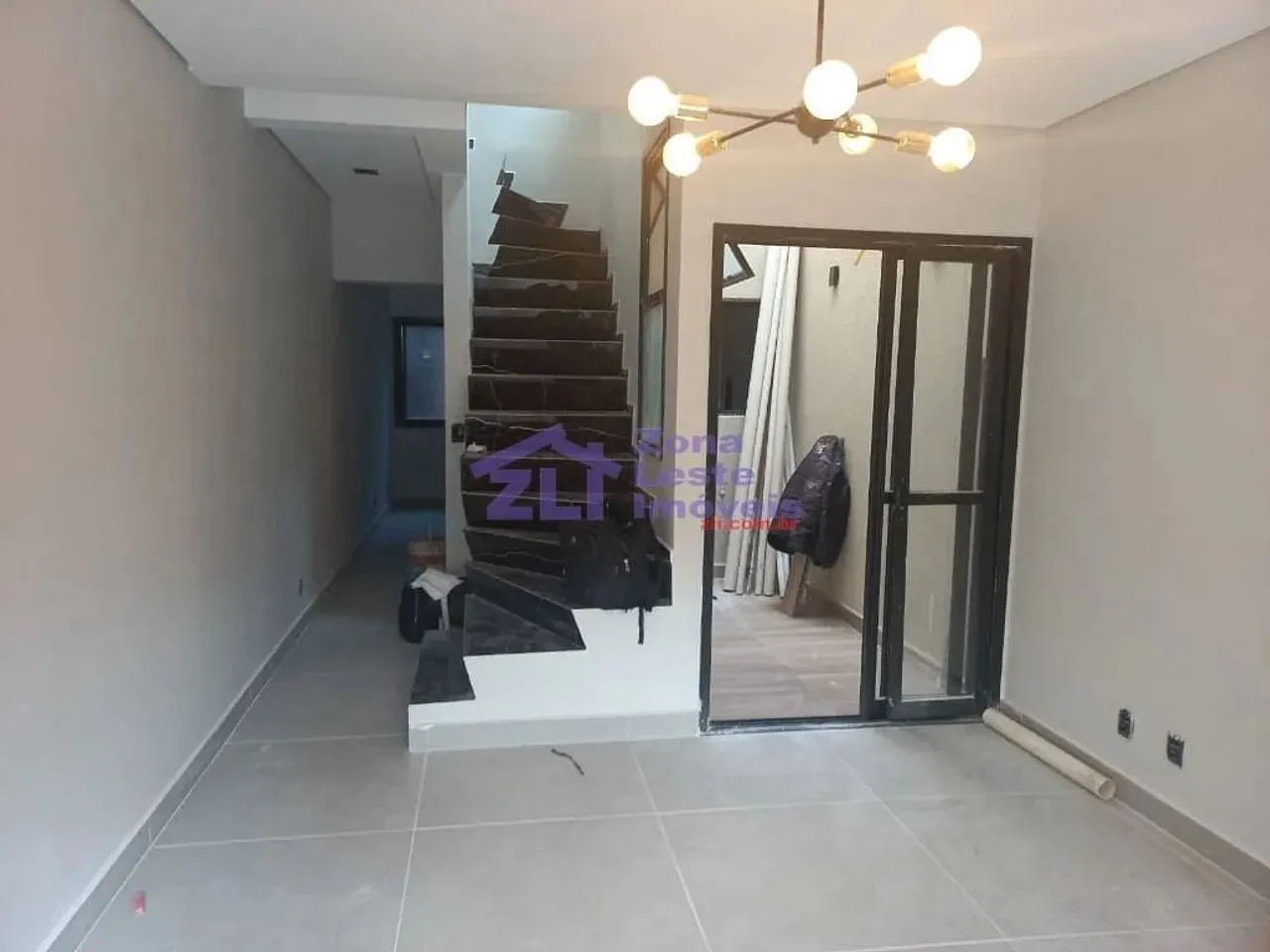 Sobrados Novos a venda-Jardim Vila Forrmosa