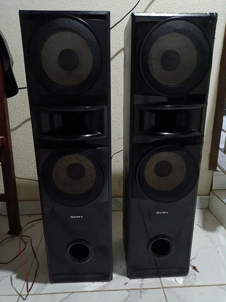 Par de caixas Sony muteki 8 ohms torre conservada - Foto 2