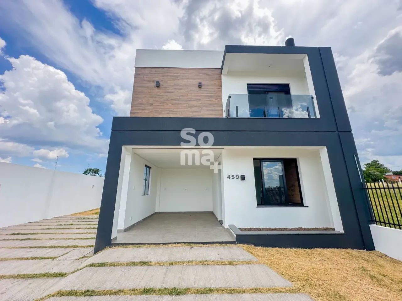 BELO SOBRADO DE 3 DORMITÓRIOS A VENDA - Foto 2