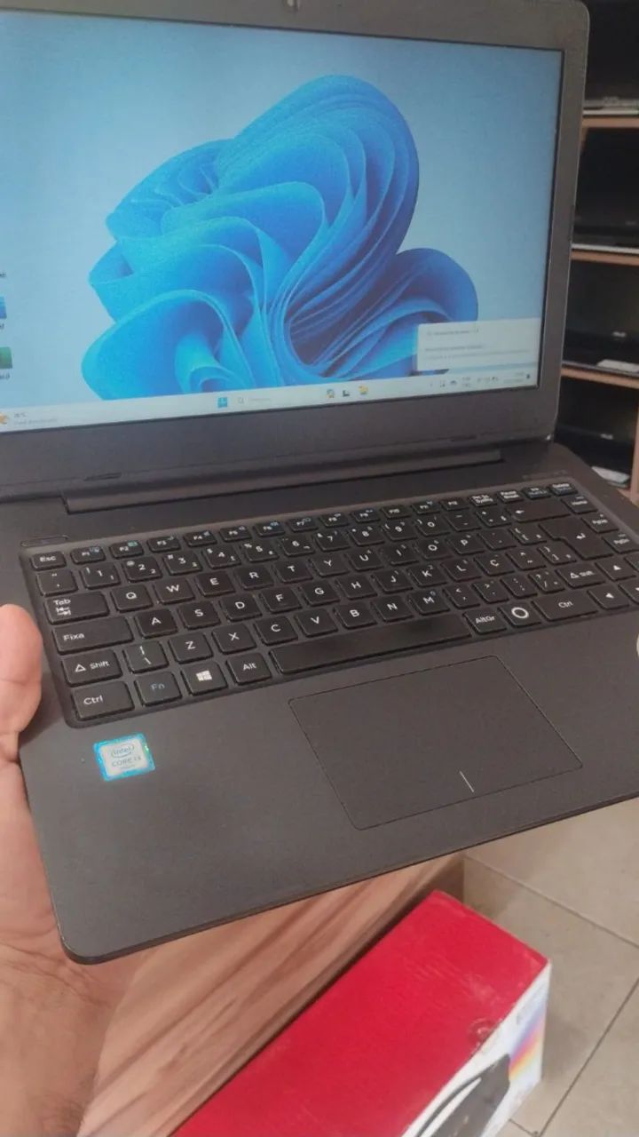Notebook i3 sexta geração com ssd (rapido)