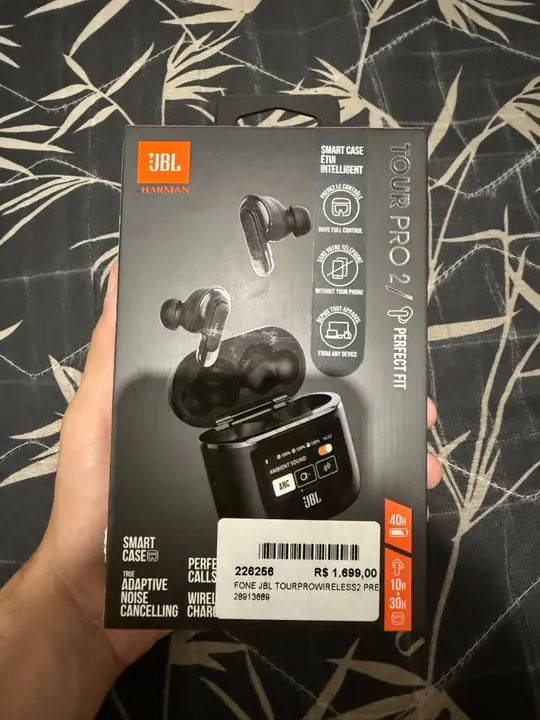 Fone de Ouvido JBL Tour Pro 2 - Novo - R$ 1.699,00
