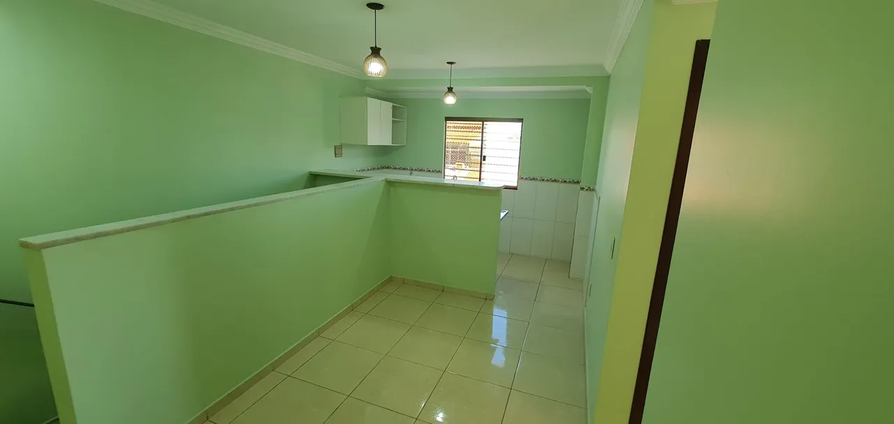 Alugo casa com 1 quarto - Cruzeiro Velho