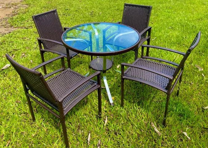 Irresistible Offer!!! Outdoor Set with 4 Chairs.