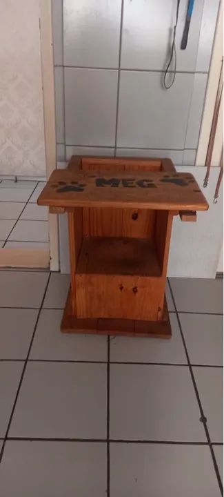 Mesinha de alimentação para pet com megaesôfago 