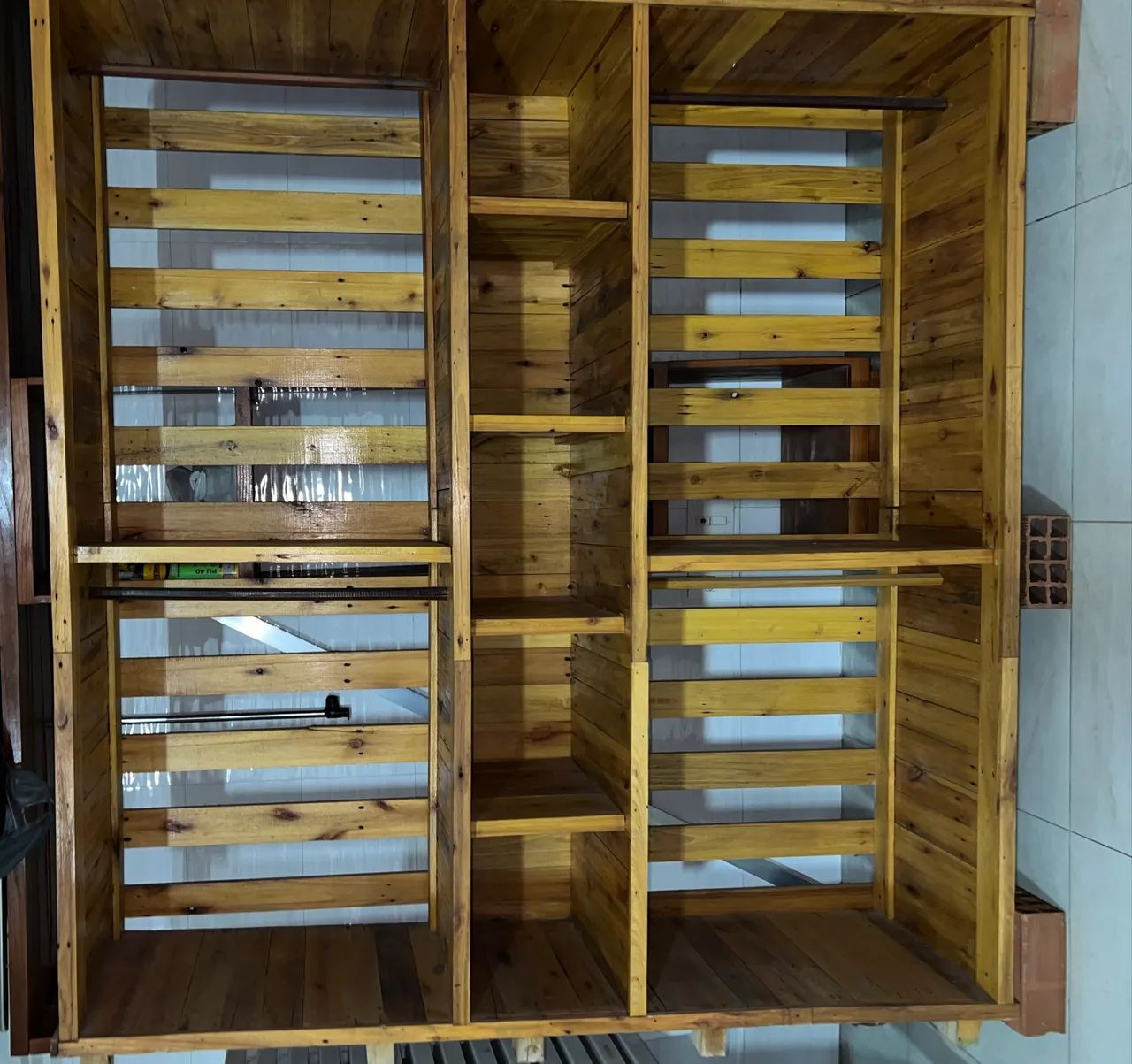 Prateleira para roupas de loja 64307577240067120