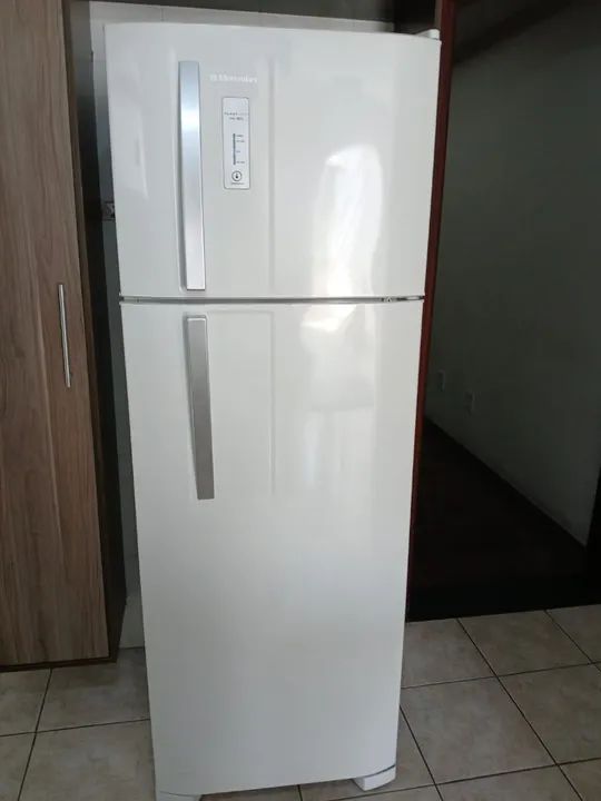 Geladeira Frost Free  Eletrolux DF36A