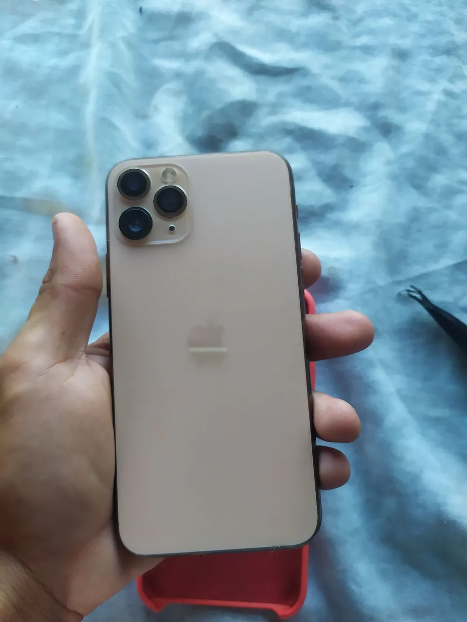 Vendo celular bastante conservado