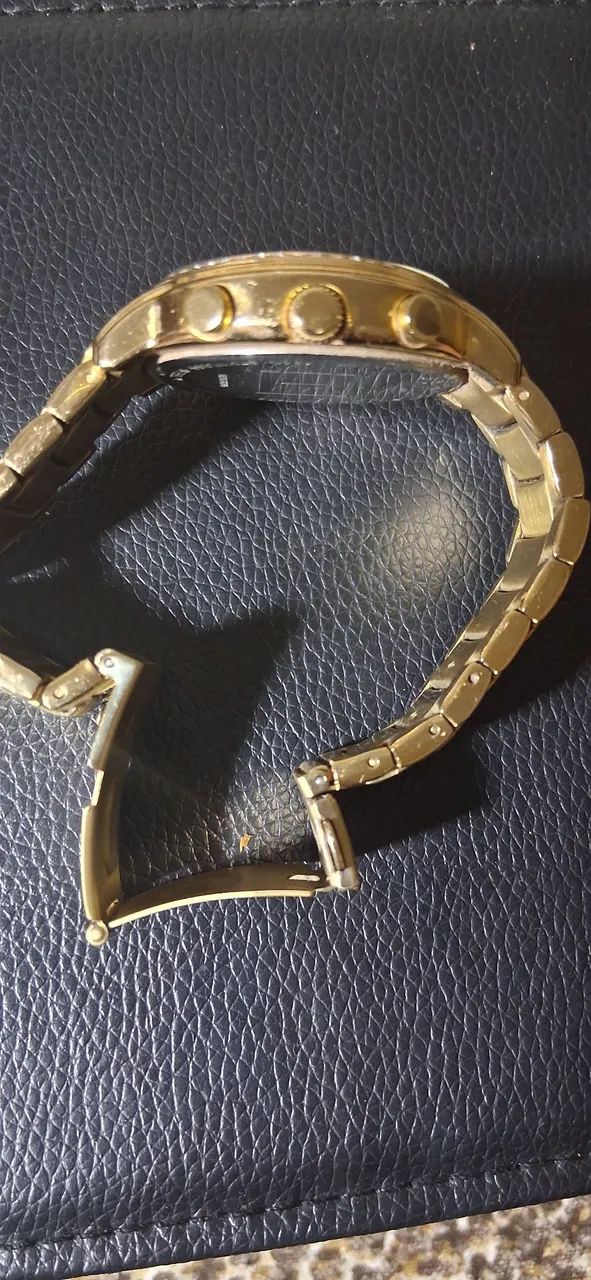 Relógio feminino TOMMY dourado com strass em volta - Foto 3