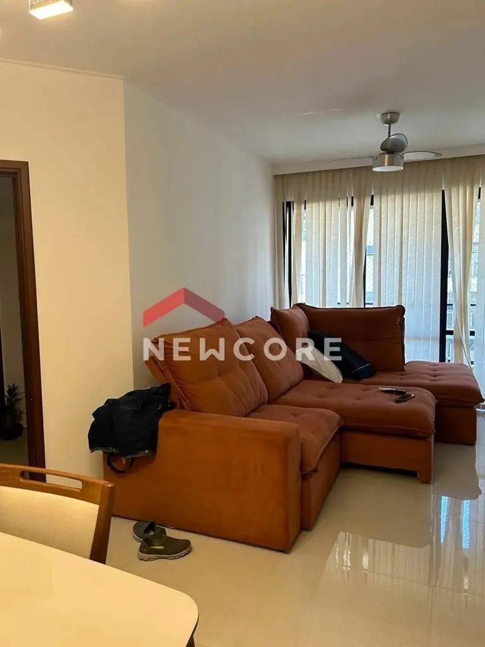 Apartamento em Rua Chile - Enseada - Guarujá/SP