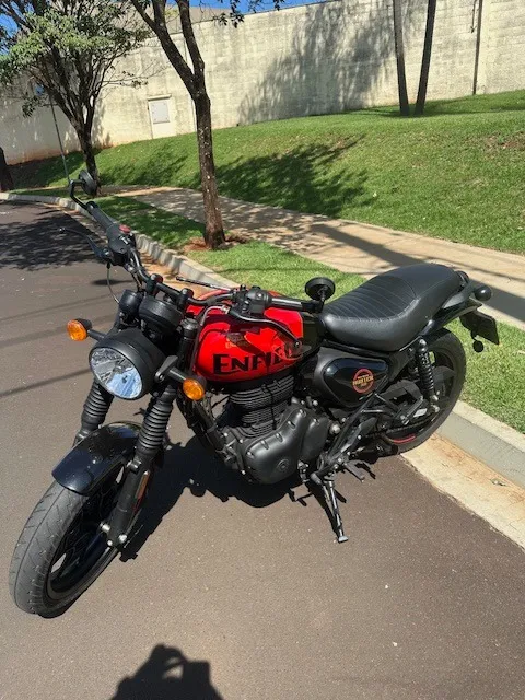 ROYAL ENFIELD HUNTER 350 COM GPS