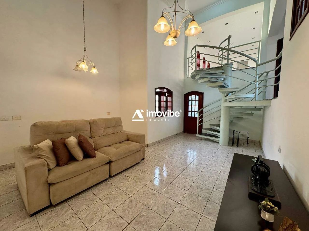 Casa à venda, 4 quartos, 1 suíte, 6 vagas, Vila Bertini - Americana/SP