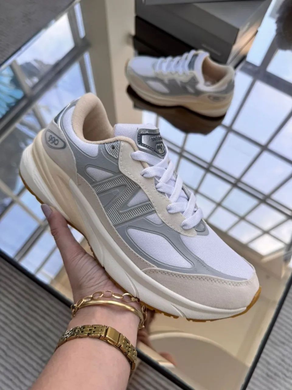 New Balance 990v6 