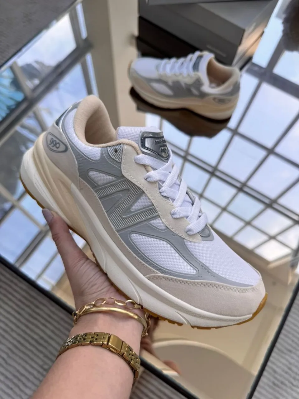New Balance 990v6