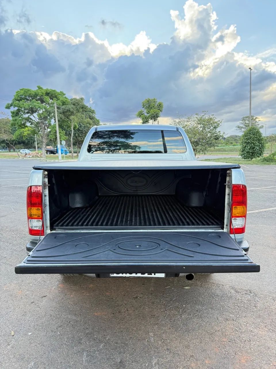 Toyota hilux srv 3.0 diesel 4x4  - Foto 2