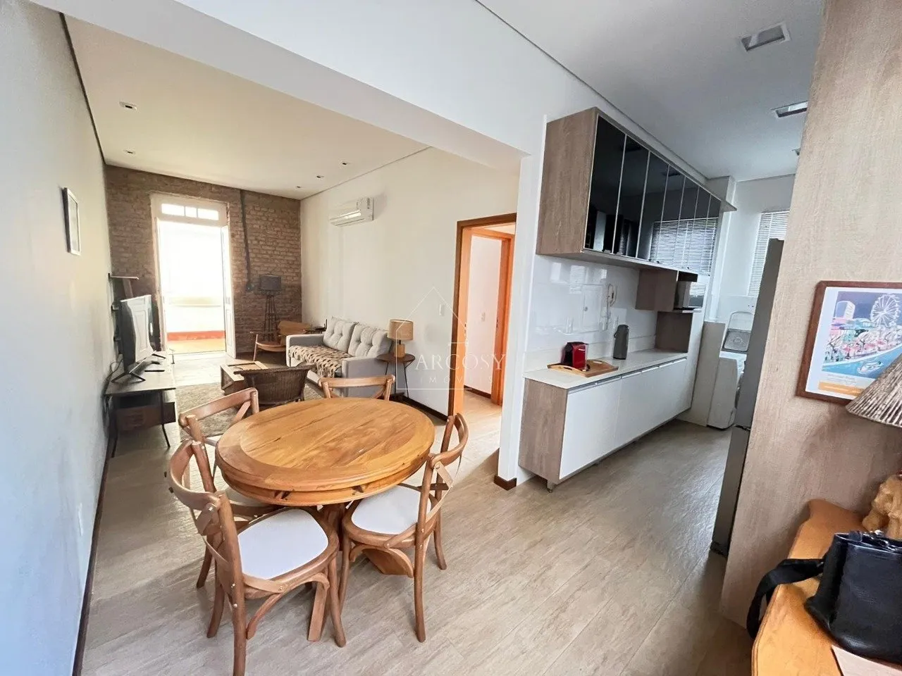 EXCELENTE APARTAMENTO LOCAÇÃO MOBILIADO EM ITAIPAVA!