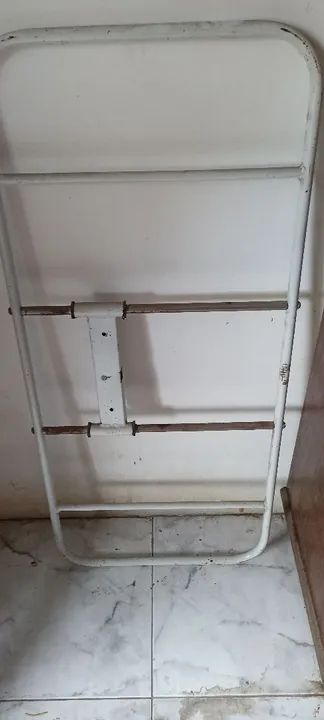 Barreira para cama de idoso