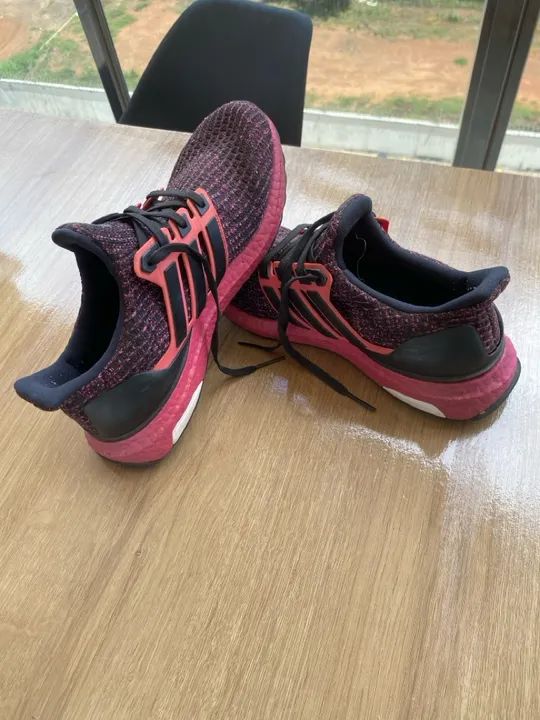 Tênis Adidas Ultra Boost - feminino Tamanho 37 - Foto 4