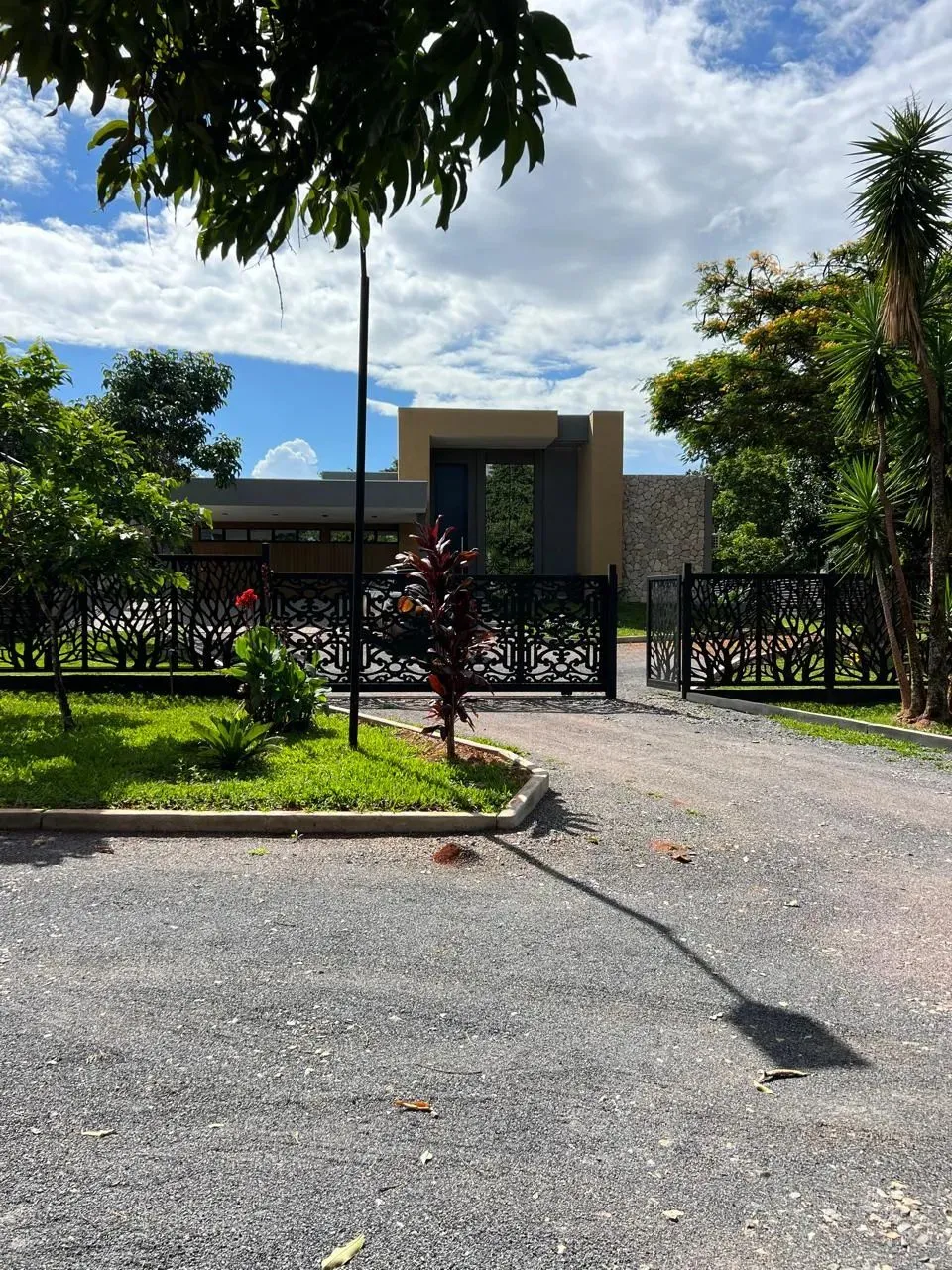 Imóvel para venda possui 20000 metros quadrados com 8 quartos